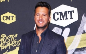 Luke Bryan and Family Face Hilarious Trip Mishap