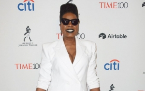 Leslie Jones Wants People to Stop Digging Up Comedians' Old Jokes