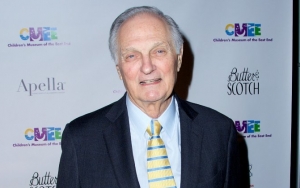 Alan Alda Reveals He's Diagnosed With Parkinson's Disease