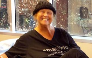 Abby Lee Miller Looks Unrecognizable as She Steps Out After Fifth Round of Chemotherapy