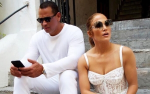 Jennifer Lopez Enjoys Romantic Boat Ride With Alex Rodriguez in Italy