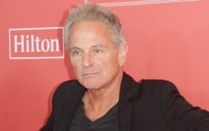Lindsey Buckingham Announces Solo Tour After Fleetwood Mac Exit 