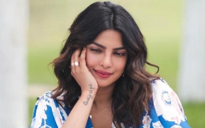 Is This Priyanka Chopra's Engagement Ring? See Her Massive Bling in New Selfies