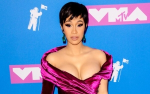 Cardi B Brings Baby Bundle Onstage at 2018 MTV VMAs