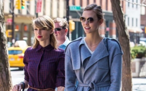  Karlie Kloss and Taylor Swift Debunk Feud Rumors by Reuniting at Nashville Show