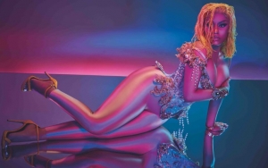 Nicki Minaj Teases Marriage, Delivers Message to Fellow Female Rappers