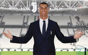 Cristiano Ronaldo Shrugs Off Rape Reports: 'It's Normal'
