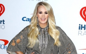 Carrie Underwood Offers Close-Up Look at Her Freak Accident Scar 