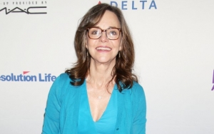 Sally Field Apprehensive About Granddaughters Reading Her Memoir