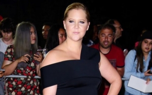 Amy Schumer Drops Wine in Favor of Marijuana