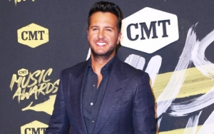 Luke Bryan's Mother Breaks Down at Sight of Hurricane Destroyed Home