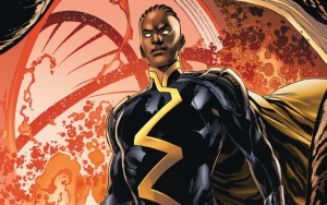 Fans Pleased With Arrowverse Crossover's Take on The Monitor - See the First-Look Photo