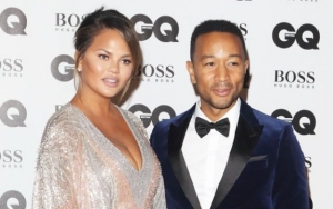 John Legend and Chrissy Teigen Steal Golf Cart at Universal Studios