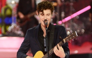Shawn Mendes Gets Hit On by Victoria's Secret Model on Runway