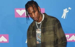 Travis Scott Turns Stage Into Mini Amusement Park at Tour Kickoff