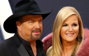 Garth Brooks Finds It Tough Singing 'Stronger Than Me' in Front of Wife