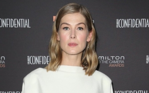 Rosamund Pike Recalls Giving Birth at Her Mother's House