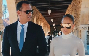 Watch: Alex Rodriguez Makes Jennifer Lopez Freak Out With Epic Supernatural Prank