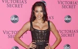 VS Model Kelly Gale Accused of Fat Shaming for Promoting Diet and Exercise Outside In-N-Out