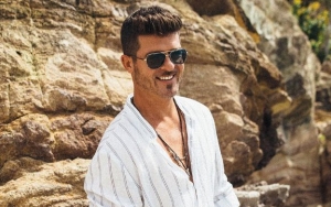 Woman Groped by Robin Thicke Asks People to Stop Calling Her 'A**-Grab Girl' in Viral Challenge