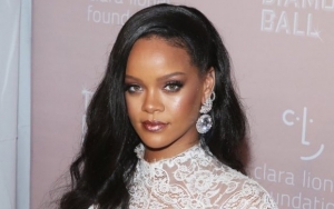 Twitter User Recalls Rihanna's Down-to-Earth Public Restroom Use