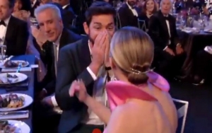 Emily Blunt Makes John Krasinski Cry With Her Touching Shout-Out at 2019 SAG Awards