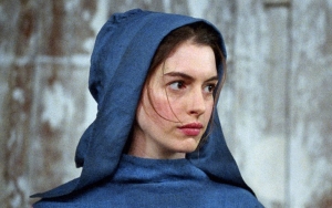 Anne Hathaway Blames Drastic Weight Loss for Not Being in Good Place When Winning Oscar