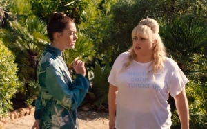 Anne Hathaway Trains Rebel Wilson to Be a Great Con Woman in First 'The Hustle' Trailer