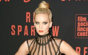 Jennifer Lawrence Gives First Clear Look at Her Stunning Massive Engagement Ring