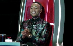 'The Voice' Blind Auditions Recap: Kelly Clarkson Nabs First Trio, John Legend Blocks Fellow Coach