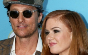 Matthew McConaughey Sucks Isla Fisher's Dirty Toes in 'The Beach Bum'