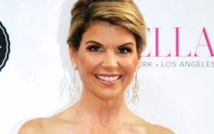 Lori Loughlin Looks Tense as She's Hit With Additional Charge in College Admissions Scandal