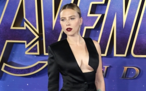 Scarlett johansson nip slip