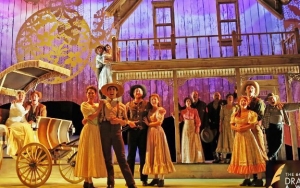 'Oklahoma!' Dominates 2019 Drama Desk Awards With 12 Nominations