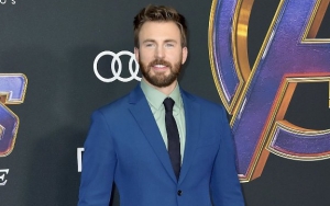 Chris Evans Quietly Joins Former High School Classmates at 20-Year Reunion 