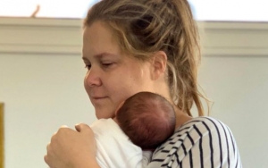 Amy Schumer Shares Benefits of Doula in Candid 'Post-Baby Annoying Post' 