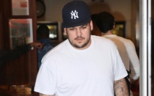 Rob Kardashian Makes Family Worried as He Becomes 'Completely Reclusive' Again