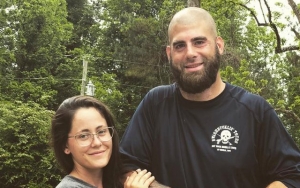 Jenelle Evans' Husband David Eason Flips Off Camera, Swears While Baby Is Around