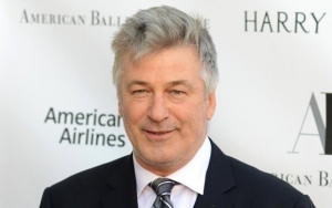 Alec Baldwin 'Greatly Honored' to Be Comedy Central's Roast Victim