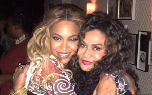 Video: Beyonce's Mom Tina Knowles Trims Daughter's Hair, Gets Called Out for Being 'Annoying'