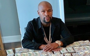 Floyd Mayweather, Jr. Slammed for Showing Off $2M in Cash to Celebrate Fourth of July
