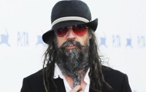 Video: Rocker Rob Zombie Yanks Female Fan by the Hair After She Grabs Him During Show