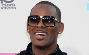 R. Kelly Permitted to Mingle With General Prison Population 