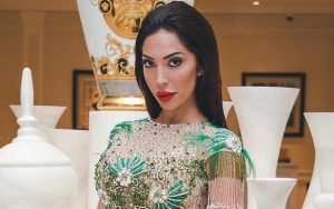 Farrah Abraham Gets People Baffled After She's Spotted Rocking Skimpy Bikini in Eiffel Tower 