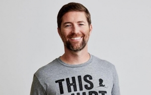 Josh Turner's Road Crew Member Killed in California Bus Crash