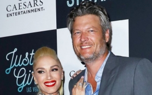 Gwen Stefani Lusts Over Blake Shelton With His Old Mullet - See Pic