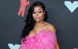 Mystery Man Sucks Blac Chyna's Toes During Date Night - See the Pic