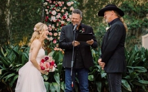 Trace Adkins Marries Victoria Pratt in Ceremony Officiated by Blake Shelton