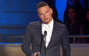 CMT Artist of the Year 2019: Kane Brown Breaks Down in Tears, Dedicates Award to His Late Drummer