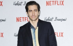 Jake Gyllenhaal Saves Scared Dog Stranded on Busy Street